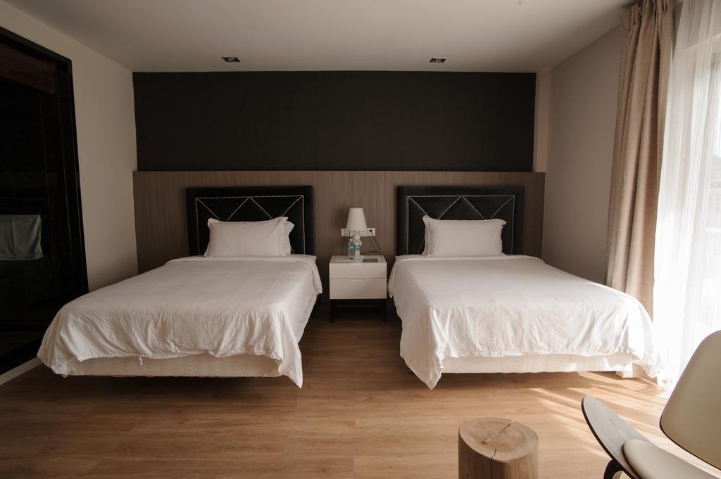 Paradise Hotel Сайпан Екстериор снимка